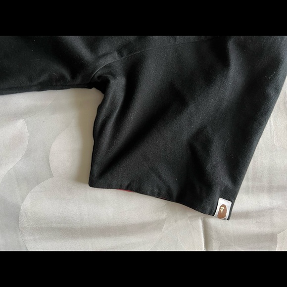 Men’s Bathing Ape black and red crew neck t-shirt in Large - Picture 3 of 7